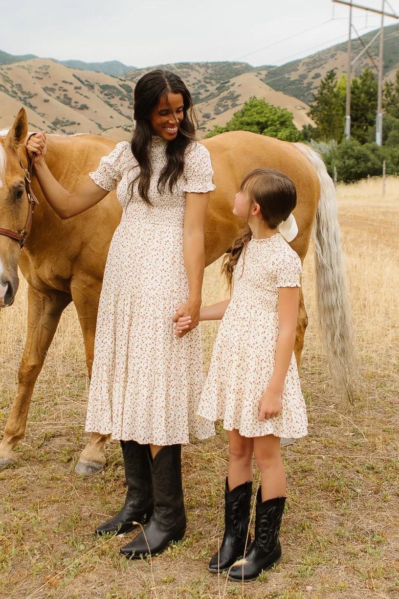 Mini Delia Dress In Ditsy Floral - Image 5