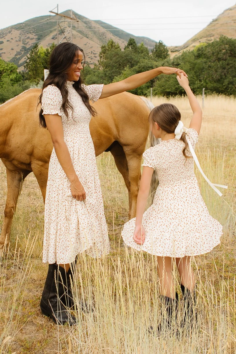 Mini Delia Dress In Ditsy Floral - Image 8