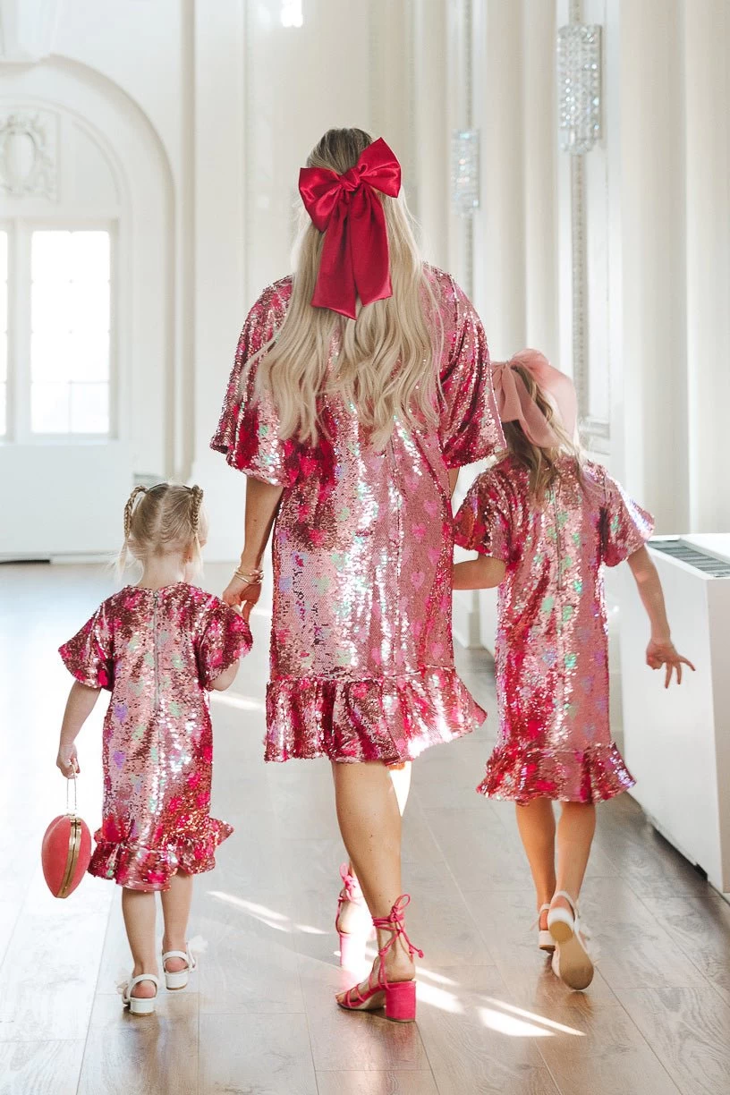 Mini Evelyn Dress In Sequin Hearts - Image 4