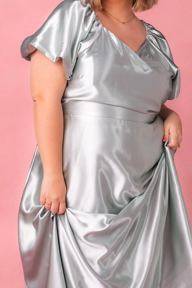 Tessie Dress In Sage - Image 7